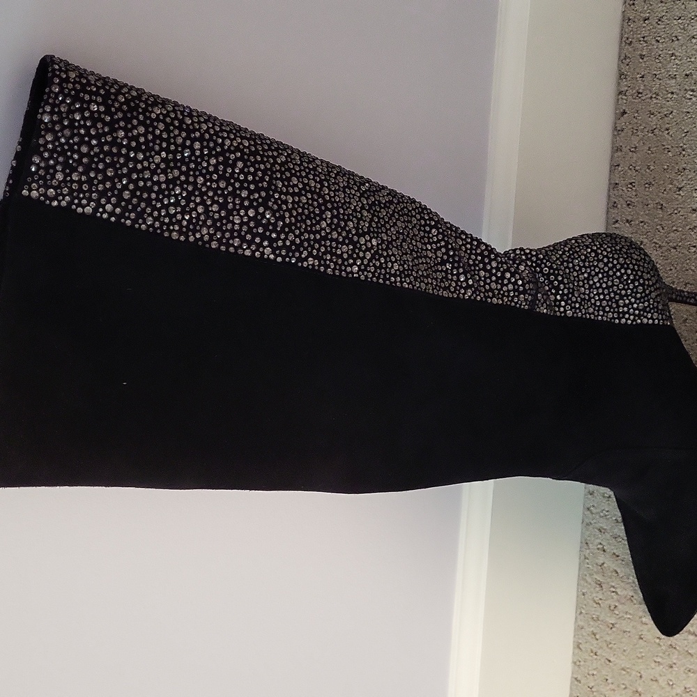 Enzo Angiolini Black Studded Heeled Boots